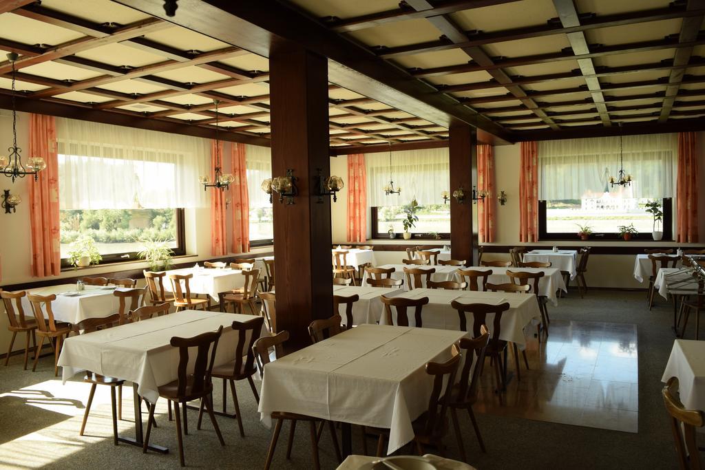 Gasthof S'Schatzkastl Ardagger Markt Exterior foto